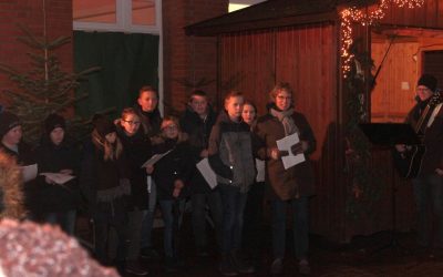 Lebendiger Adventskalender im „Plattdeutschen Jahr“